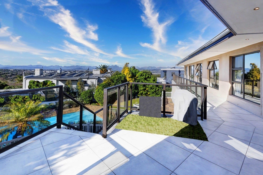 4 Bedroom Property for Sale in Welgemoed Western Cape